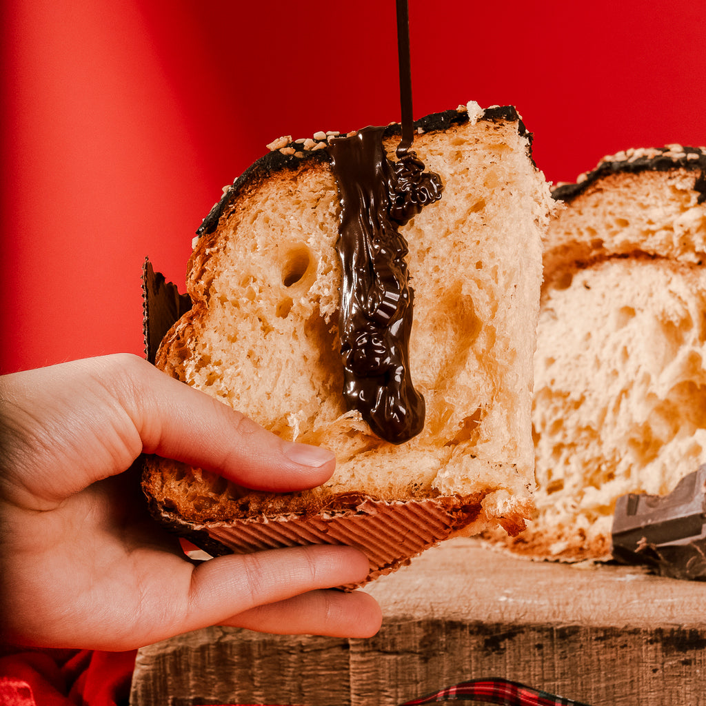 Panettone artigianale al cioccolato - Con crema tre monti al cioccolato la-serenissima-sm